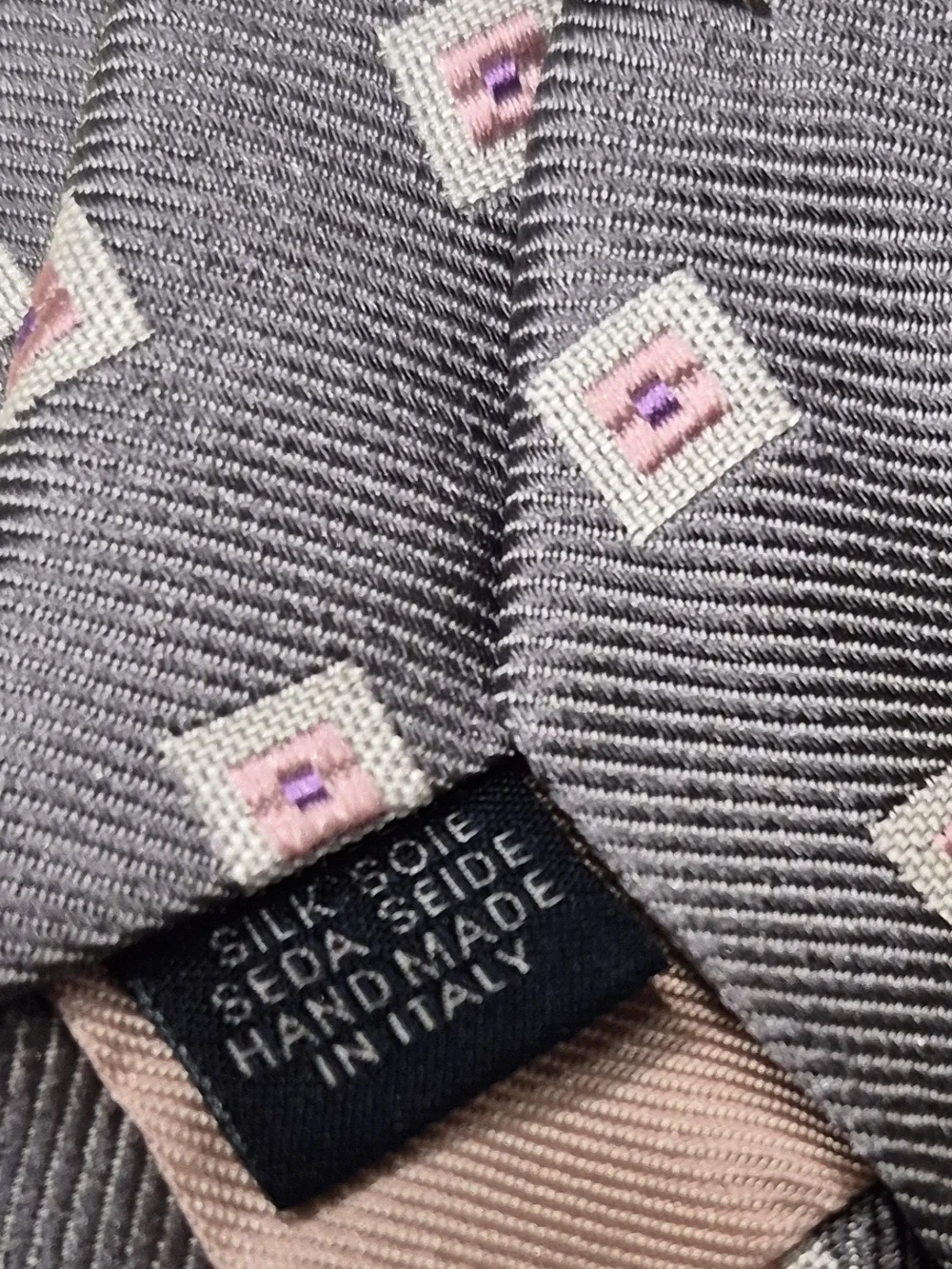NWT Altea Milano Silk Tie Gray Geometric Pink Motif Made In Italy Luxury